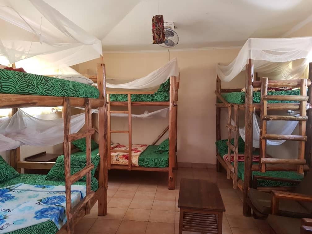 Climbers Home Моши Екстериор снимка